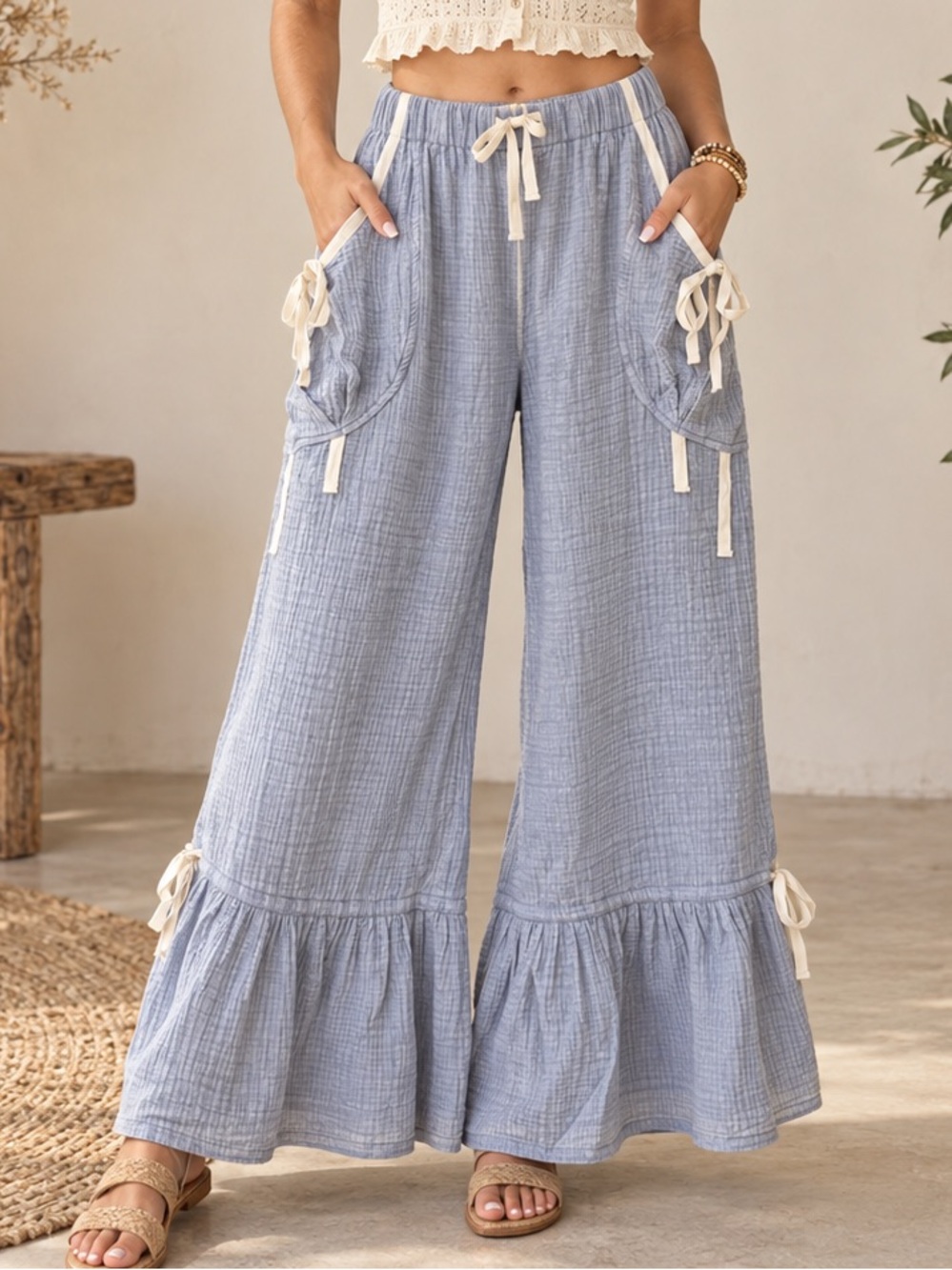 Blue Velvet Bow Detail Ruffle Hem Bloomer Pants Size Medium NWT